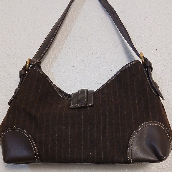 Elegant Brown Women's Handbag - Picture 4 of 4